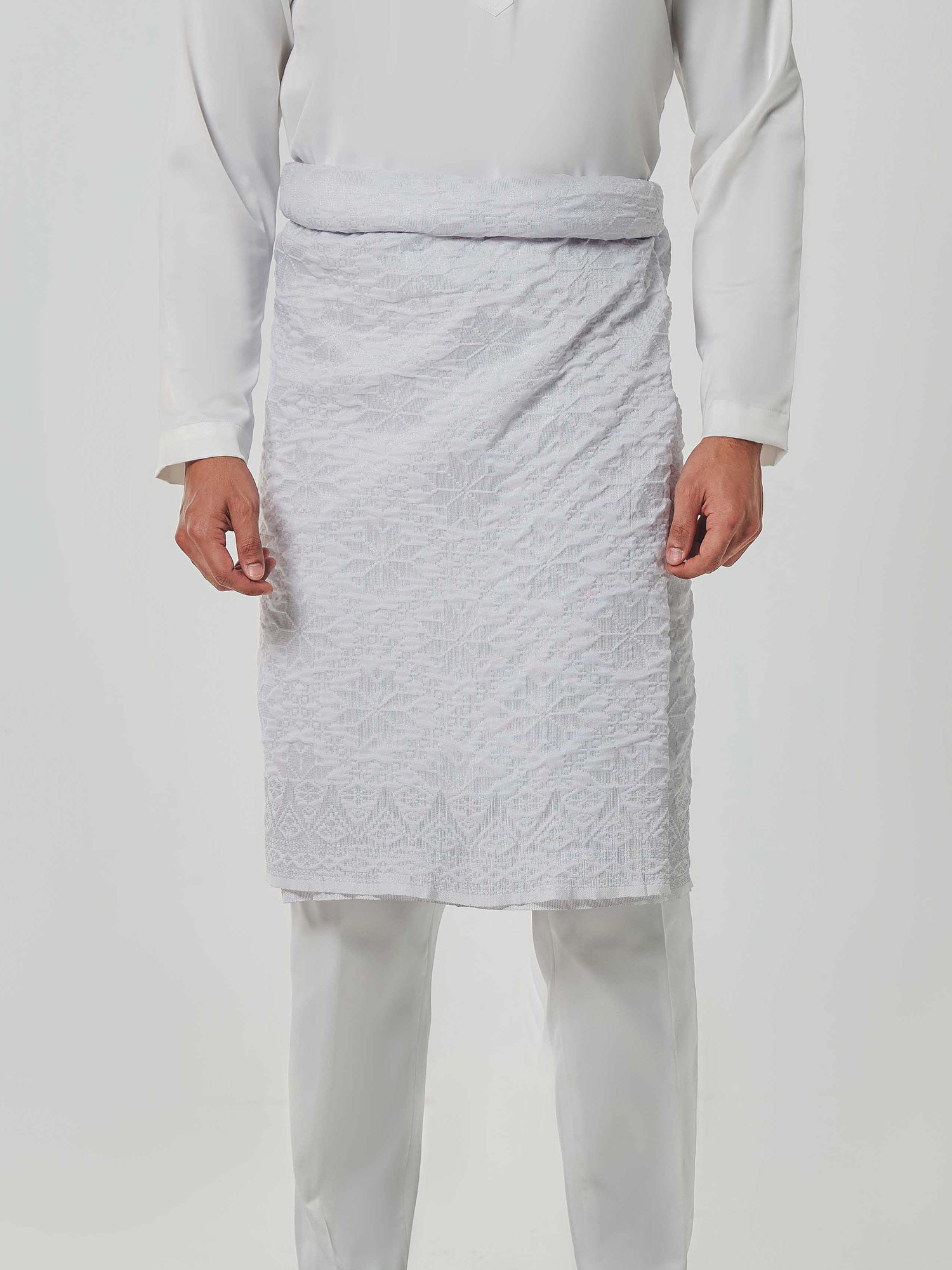 SAMPIN IN OFF WHITE